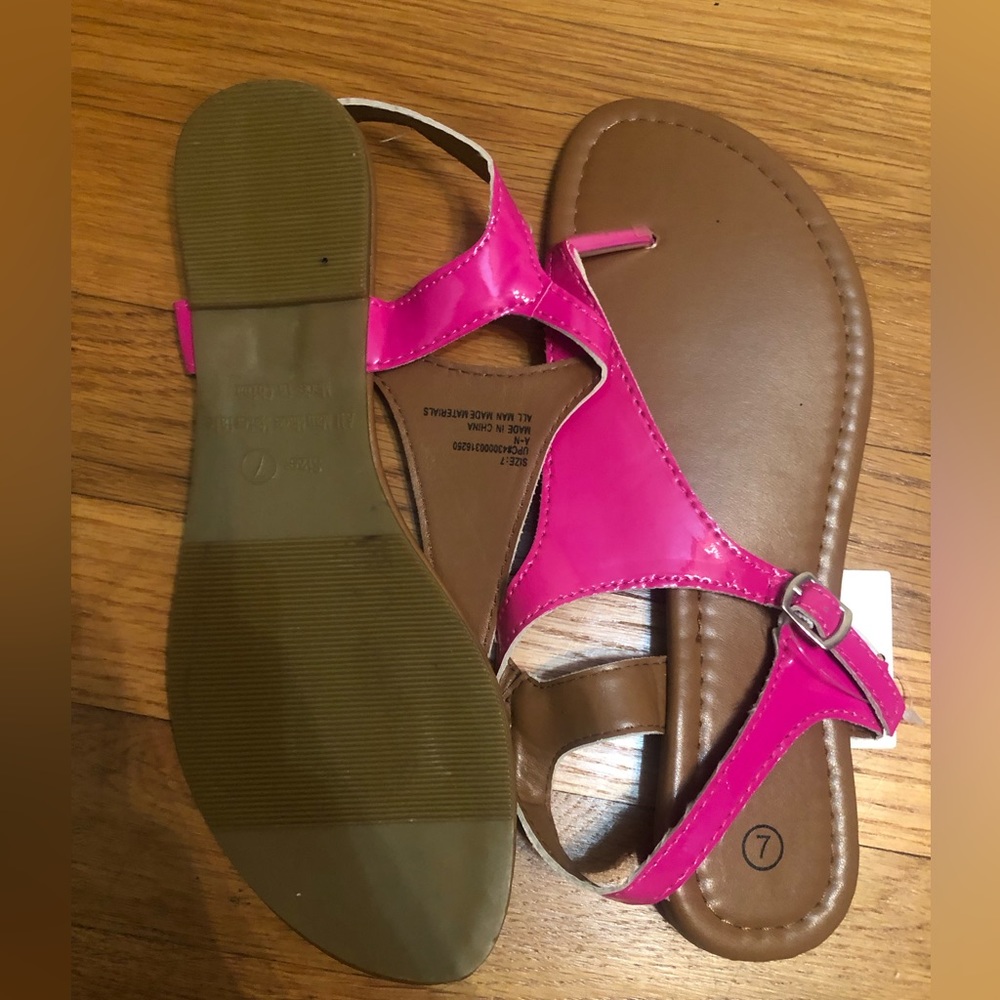 NWT pink sandals